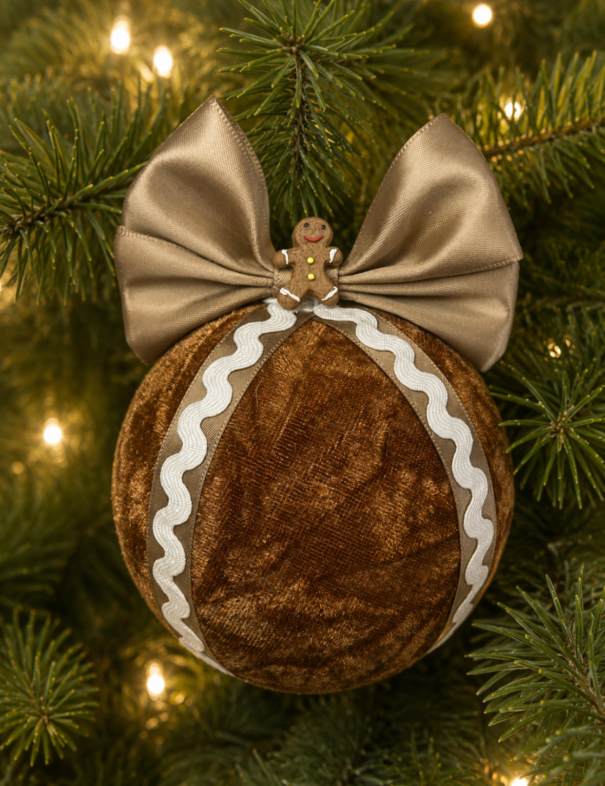 Gingerbread Nutmeg Bauble